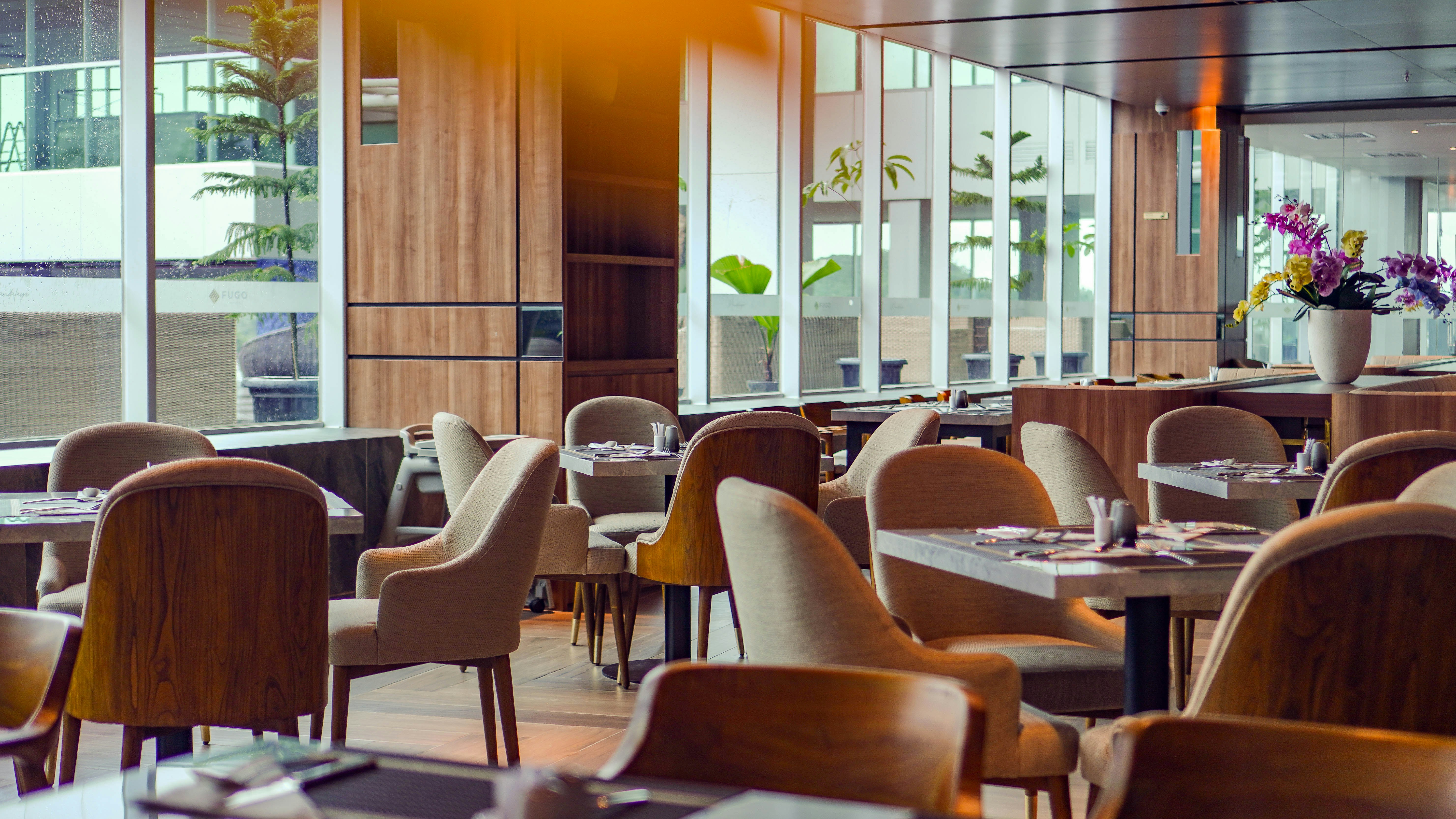 In-room dining experience